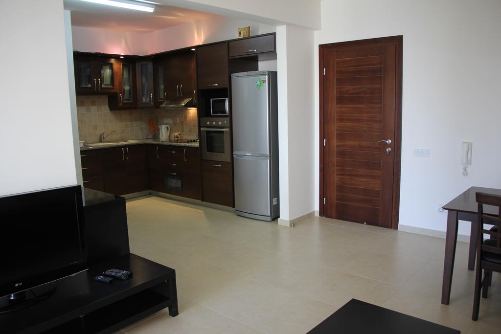 Appartamento Danaos Pool View Paphos Esterno foto